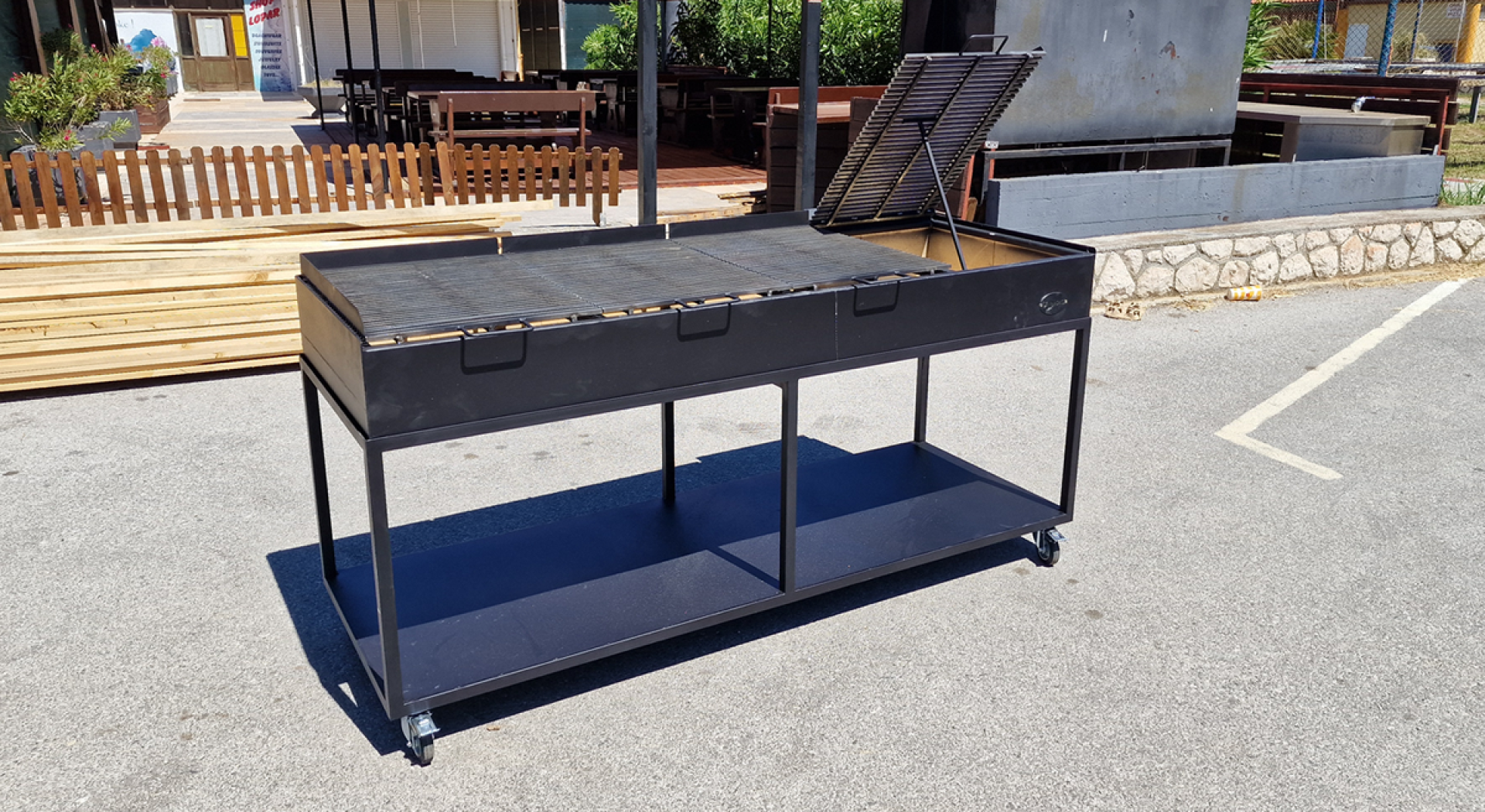 Roštilj profesionalni – sa postoljem