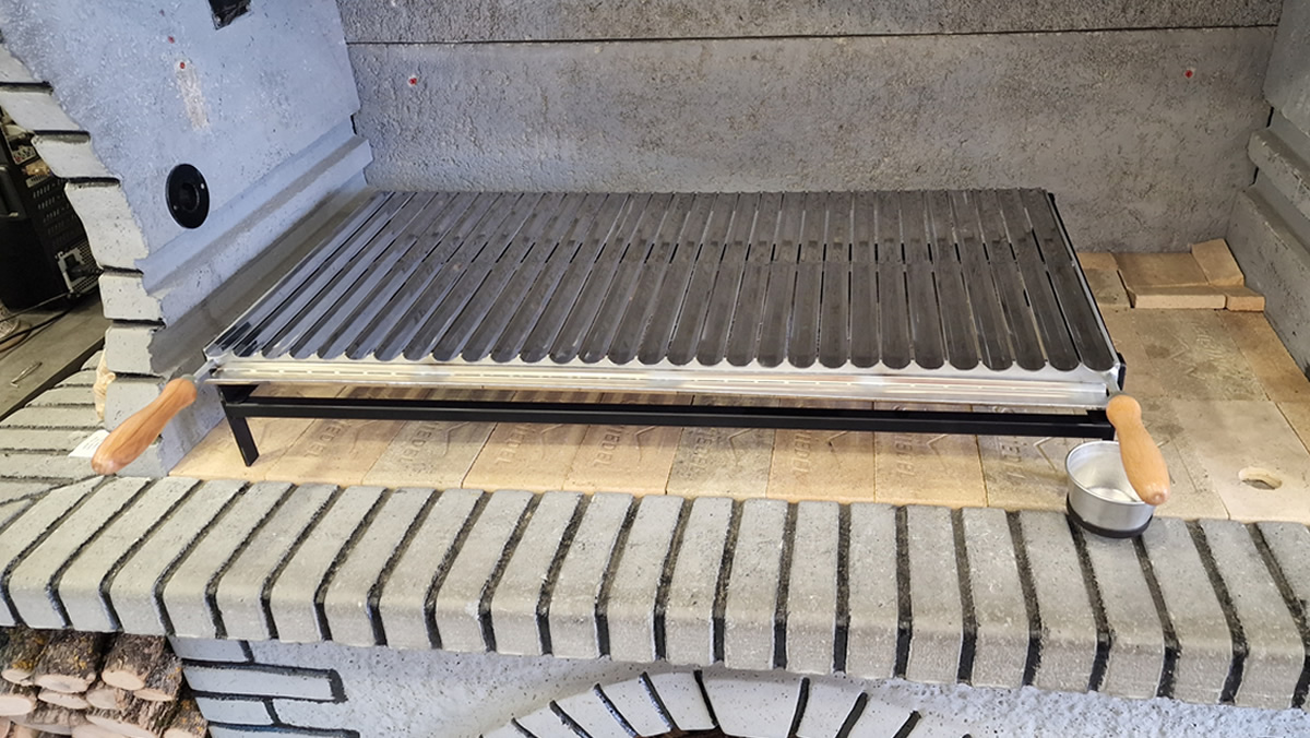 Roštilj 50×93 cm sa stalkom na 2 visine